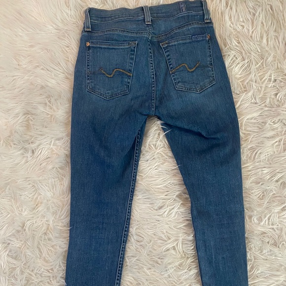 7 for all mankind ankle raw hem jeans! ๐ - Picture 3 of 4